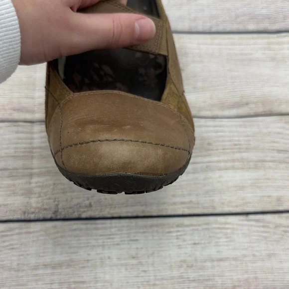 Merrell Women's Brown Wedge Shoes - Picture 11 of 13